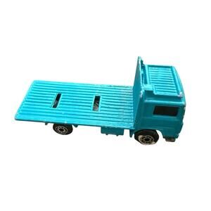 Vintage Matchbox Flatbed Volvo Truck 1981 1:90